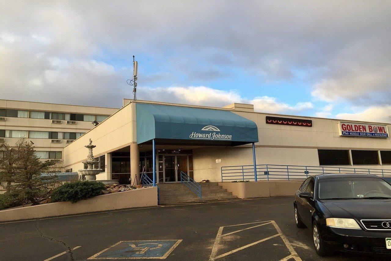 Howard Johnson By Wyndham Denver West ウィートリッジ エクステリア 写真