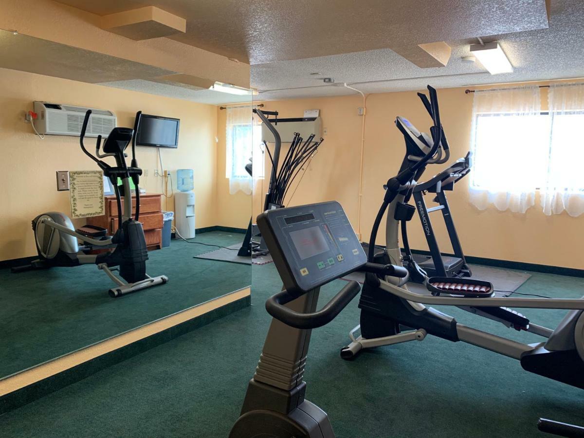 Howard Johnson By Wyndham Denver West ウィートリッジ エクステリア 写真