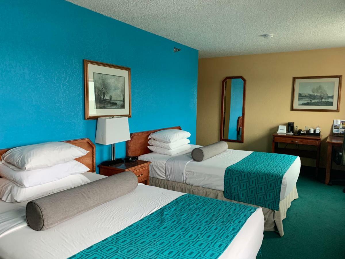 Howard Johnson By Wyndham Denver West ウィートリッジ エクステリア 写真